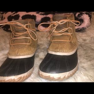 sorel waterproof boots!